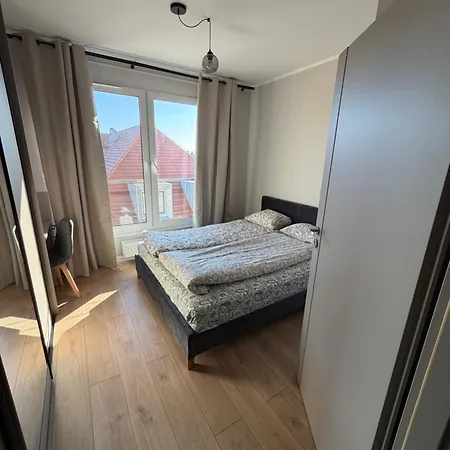 Skarbowa East Apartamento Leszno (Greater Poland)