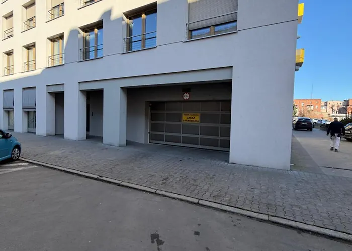 Skarbowa East Apartamento